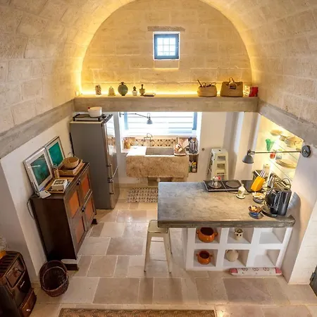 Lamia With Pool Tatil Evi Ostuni