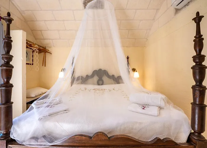 Lamia With Pool Ostuni