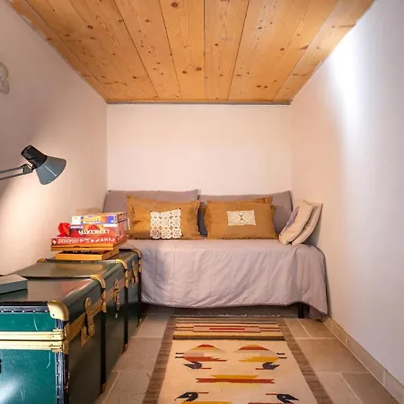 Lamia With Pool Дом отдыха Остуни