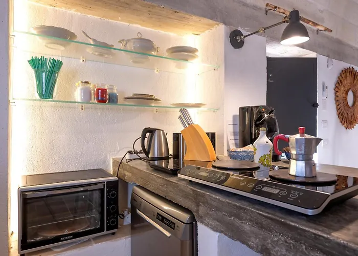 Lamia With Pool Holiday home